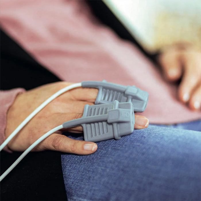 A close-up of a pulse oximeter tracking SpO2 levels, ensuring safe and effective hypoxic training with the Optimal Health Hypoxic Therapy Machine.