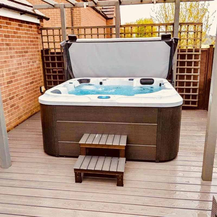 H2O 4200 Series Hot Tub (5 Person)