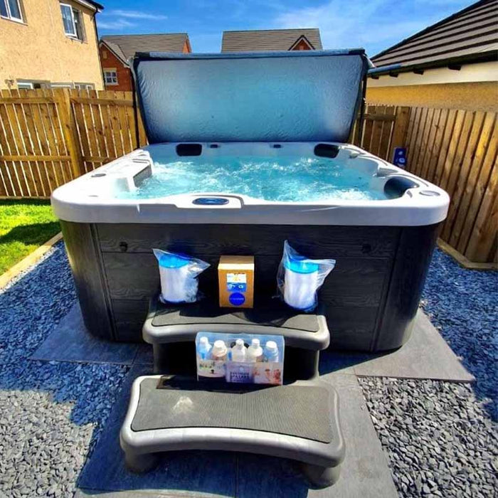 H2O 4500 Series Hot Tub (5-6 Person)