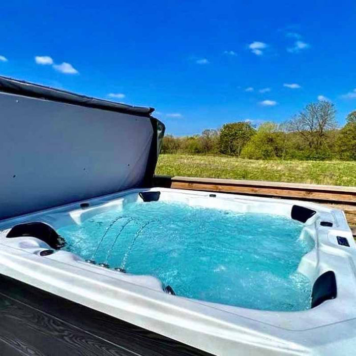 H2O Retreat Bay XL Hot Tub (6 Person)